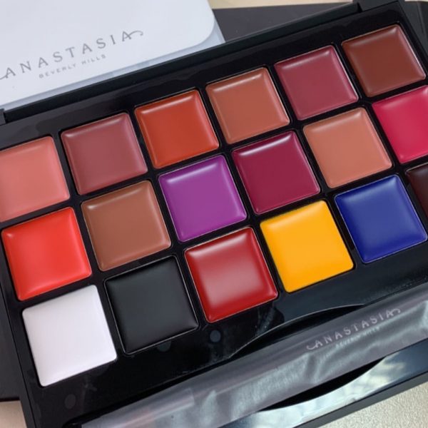 makeup studio lip palette