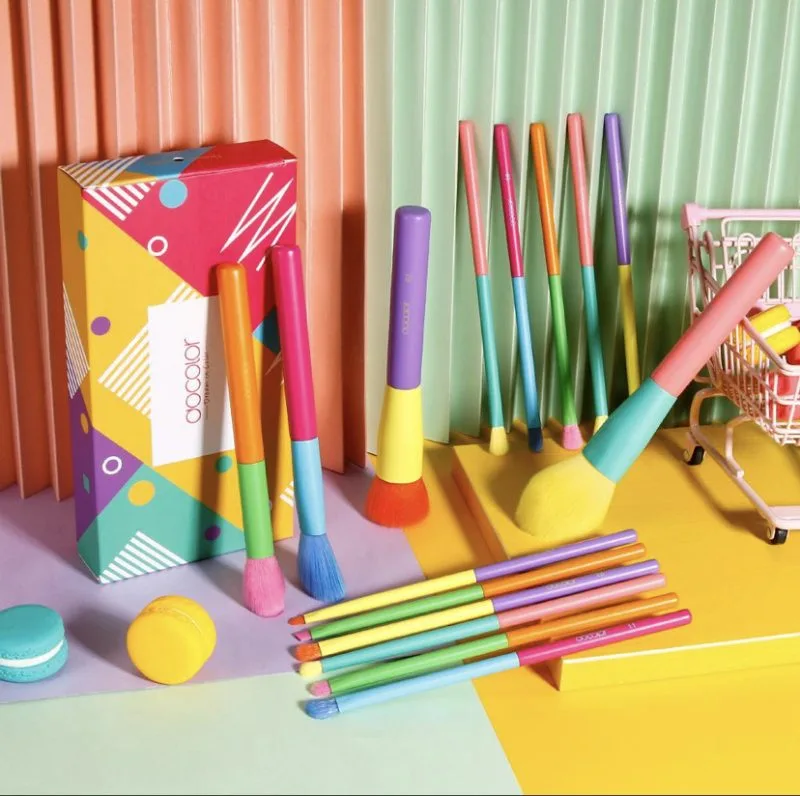 Dream of Color (DOCOLOR) - 15 Pieces Colorful Makeup Brushes Set - Image 5