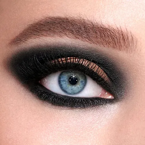 Charlotte Tilbury Easy Smokey Eyes To Hypnotise - Image 3