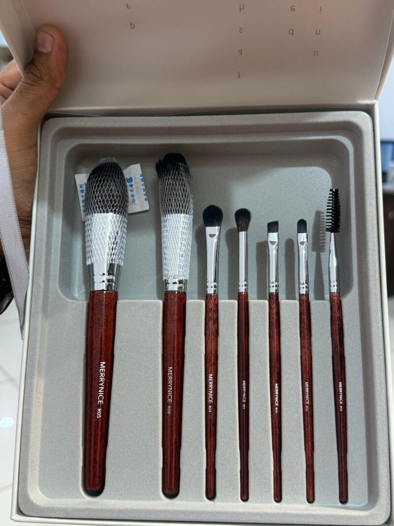 MERRYNICE Korean Professional Makeup Brushes Set of 7