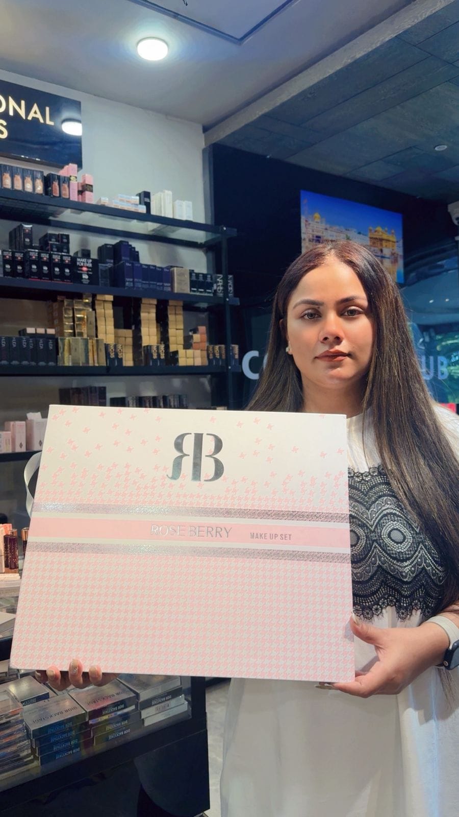 Roseberry make up set - Image 2