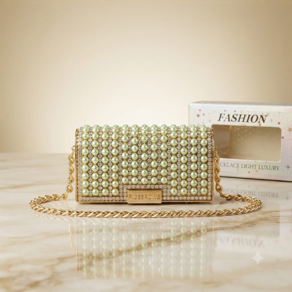Clutch Lipstick – Green (3.7g) - Image 2