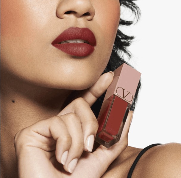 Valentino 2 In 1 Lip And Blush Soft Matte Color - 111A Undressed Velvet - Image 3