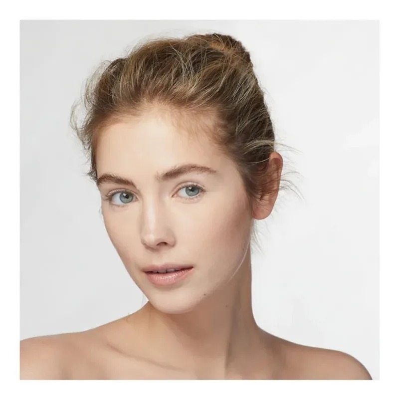 Estee Lauder Double Wear Stay-In-Place Makeup SPF 10 Foundation- 1N0 Porcelain - Image 4