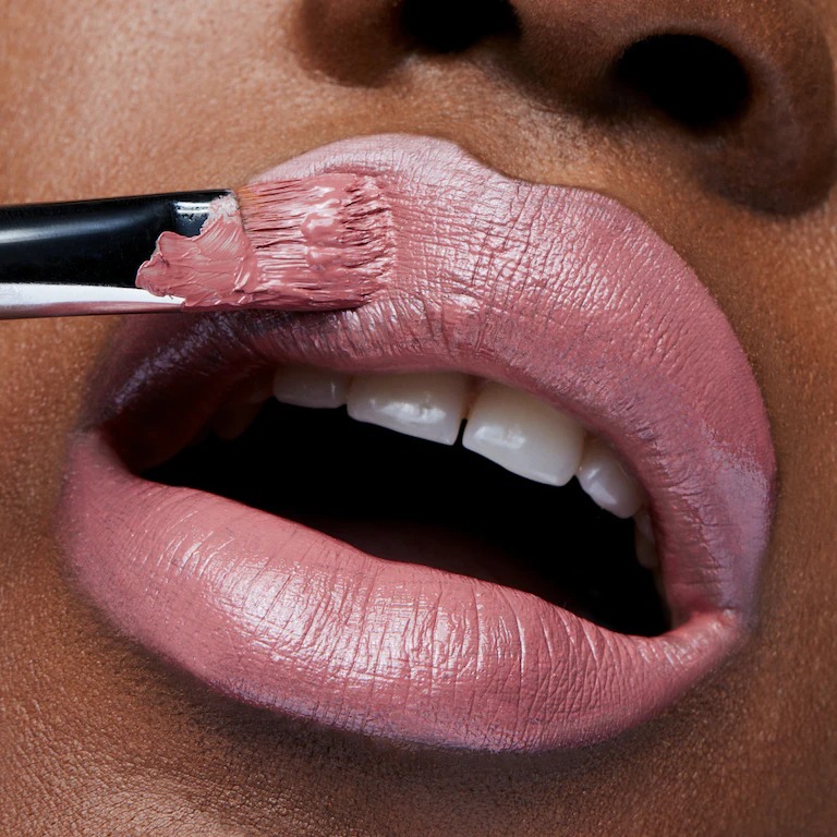 MAC Amplified Creme Lipstick – Cosmo (3g) - Image 5
